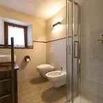 Maison Lo Triolet Introd