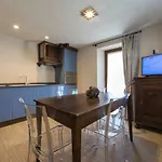 Maison Lo Triolet * Introd