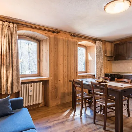 مزرعة للإقامة Maison Lo Triolet *