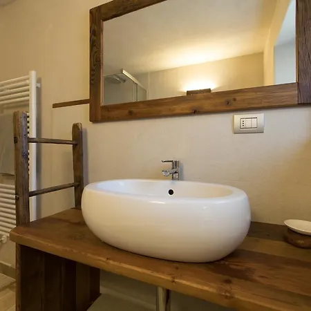 مزرعة للإقامة Maison Lo Triolet *