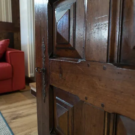 مزرعة للإقامة Maison Lo Triolet *